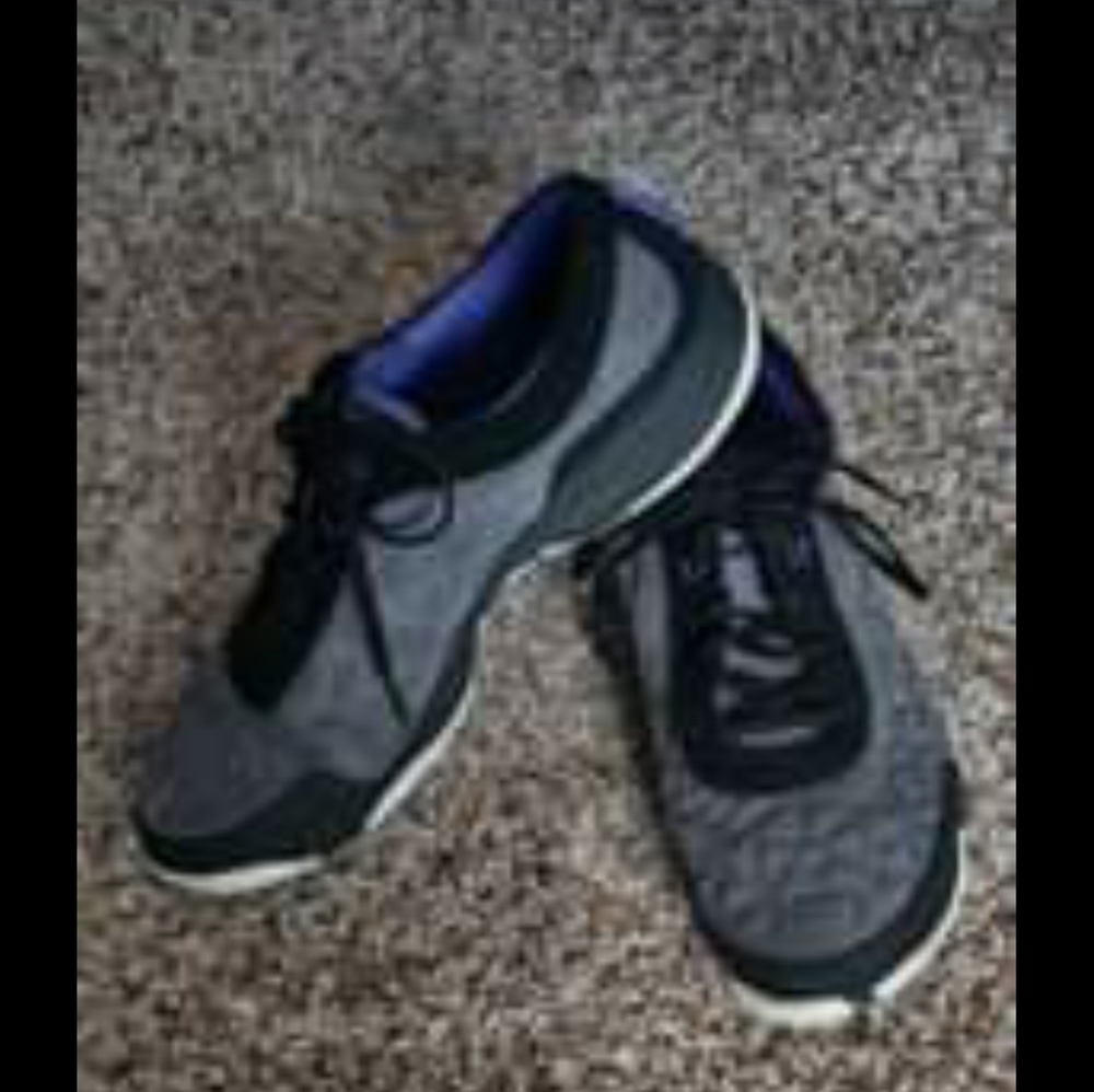 Merrell - Picture 2 of 4